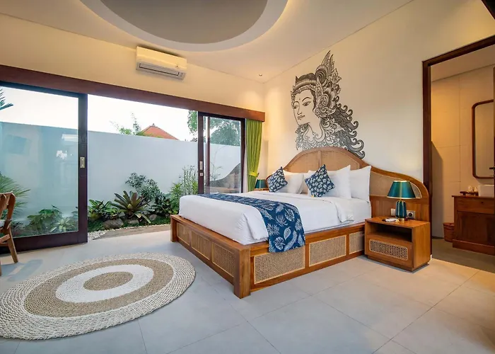 Golden Bee Villa *
