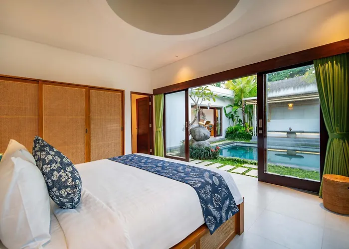 Villa Golden Bee *