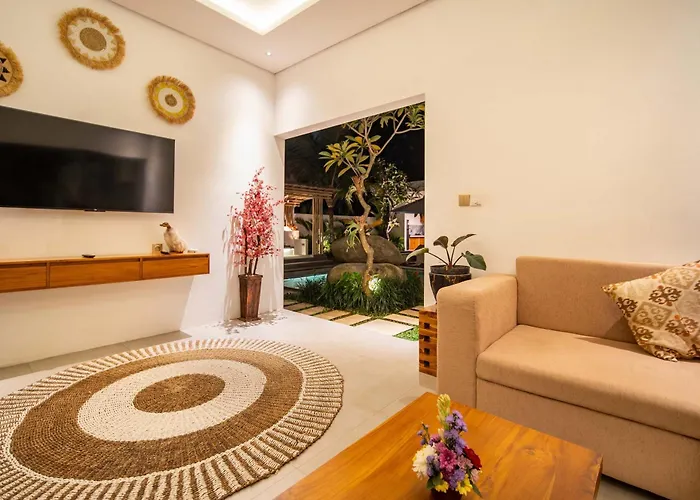 Golden Bee Villa *