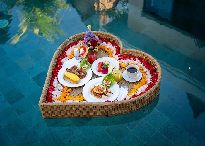 Villa Golden Bee *